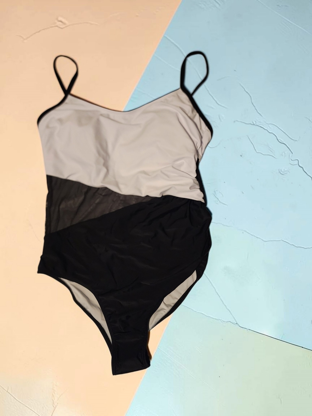 NWT Cupshe Color Block One-Piece Swimsuit  White & Black, Size L